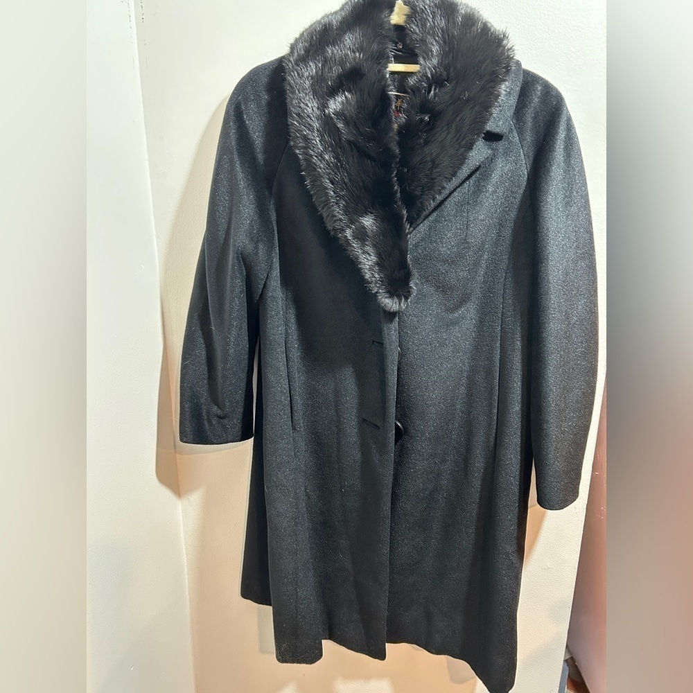 Vintage brushed cashmere coat with fur collar size S